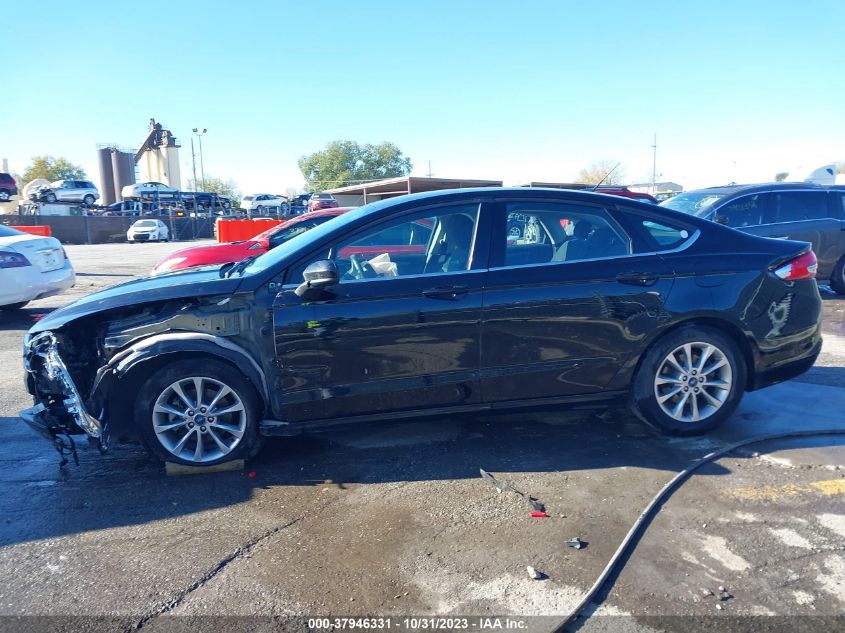 2017 Ford Fusion Se VIN: 3FA6P0HD7HR247143 Lot: 37946331