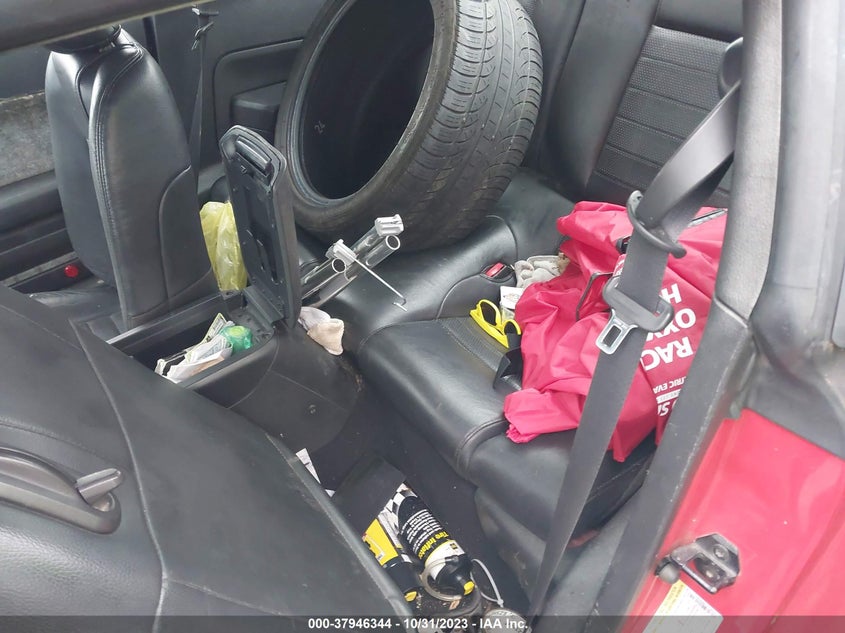 2005 Ford Mustang Deluxe/Premium VIN: 1ZVFT80N755149637 Lot: 37946344