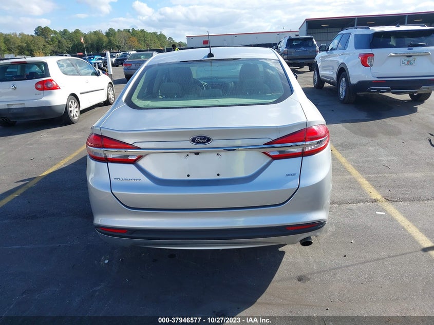 3FA6P0H70JR268982 2018 Ford Fusion Se