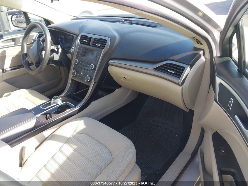 3FA6P0H70JR268982 2018 Ford Fusion Se