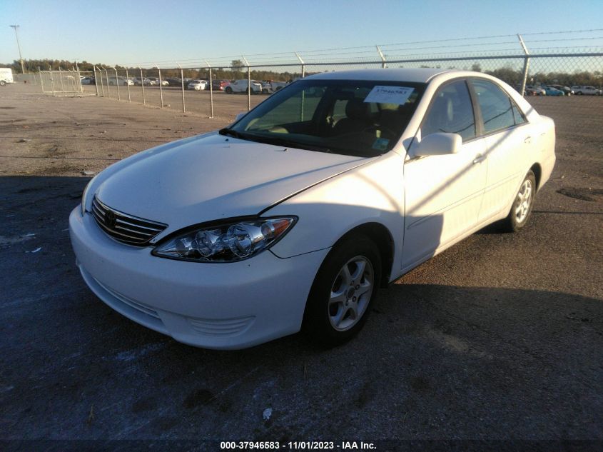 2005 Toyota Camry Le VIN: 4T1BE32K45U404859 Lot: 37946583