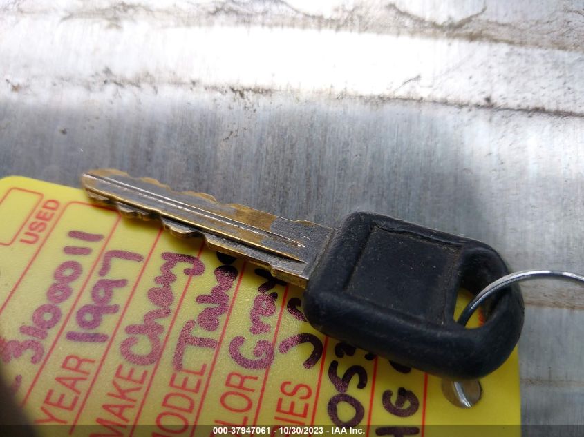 1997 Chevrolet Tahoe Lt VIN: 3GNEK18R7VG110532 Lot: 37947061