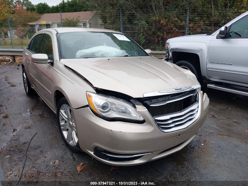 2013 Chrysler 200 Touring VIN: 1C3CCBBB9DN714222 Lot: 37947321