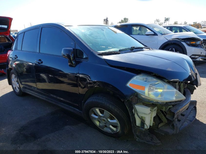 2009 Nissan Versa 1.8 Sl VIN: 3N1BC13E69L380333 Lot: 37947834