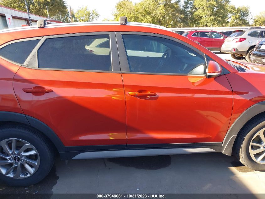 2017 Hyundai Tucson Se Plus VIN: KM8J33A48HU454463 Lot: 37948681