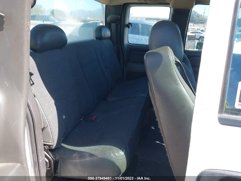 2005 Chevrolet Silverado 2500Hd Work Truck VIN: 1GBHC29U05E315178 Lot: 37949481