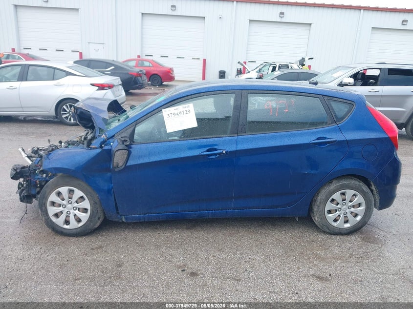 2015 Hyundai Accent Gs VIN: KMHCT5AE1FU204511 Lot: 37949729