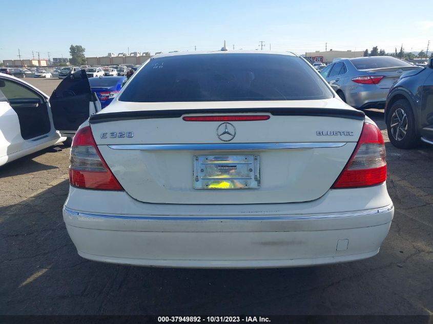 2007 Mercedes-Benz E-Class 3.0L VIN: WDBUF22X77B124186 Lot: 37949892