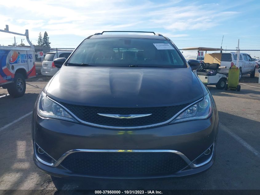 2018 Chrysler Pacifica Touring L VIN: 2C4RC1BG8JR126564 Lot: 37950000