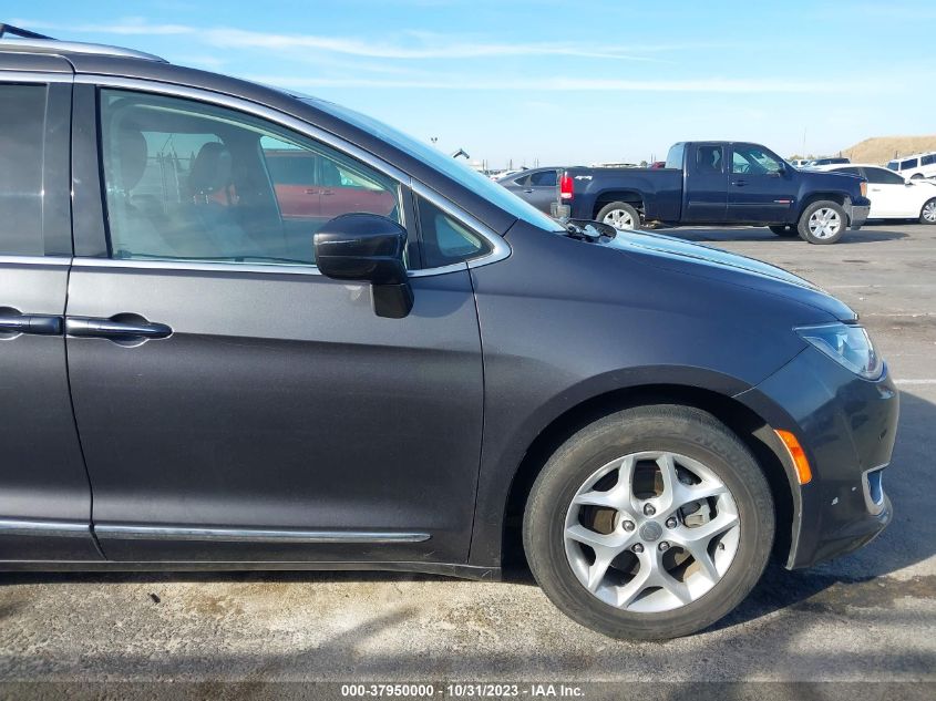 2018 Chrysler Pacifica Touring L VIN: 2C4RC1BG8JR126564 Lot: 37950000