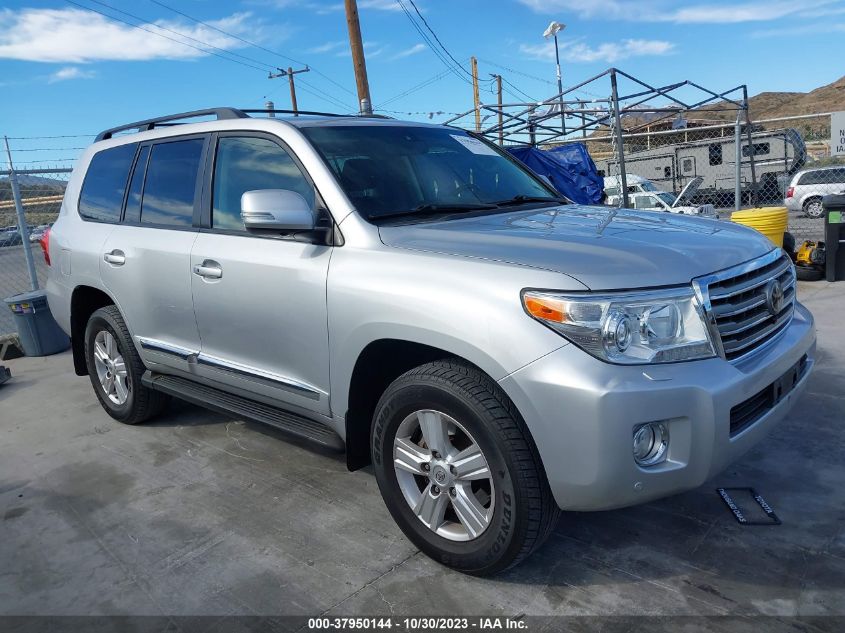 2015 Toyota Land Cruiser VIN: JTMHY7AJXF4031074 Lot: 37950144