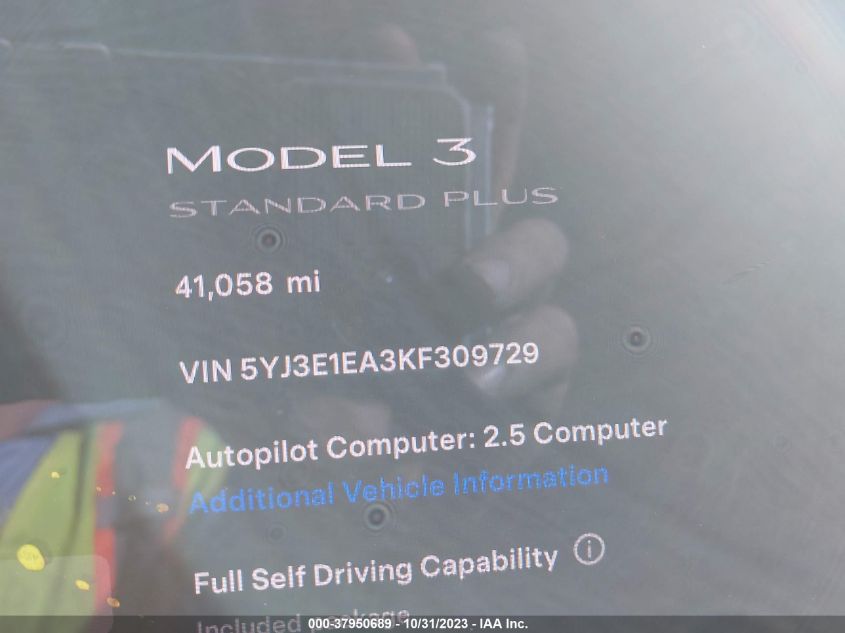 2019 Tesla Model 3 Range VIN: 5YJ3E1EA3KF309729 Lot: 37950689