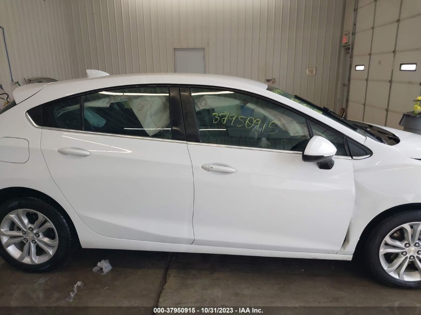 2019 Chevrolet Cruze Lt VIN: 3G1BE6SM8KS560821 Lot: 37950915