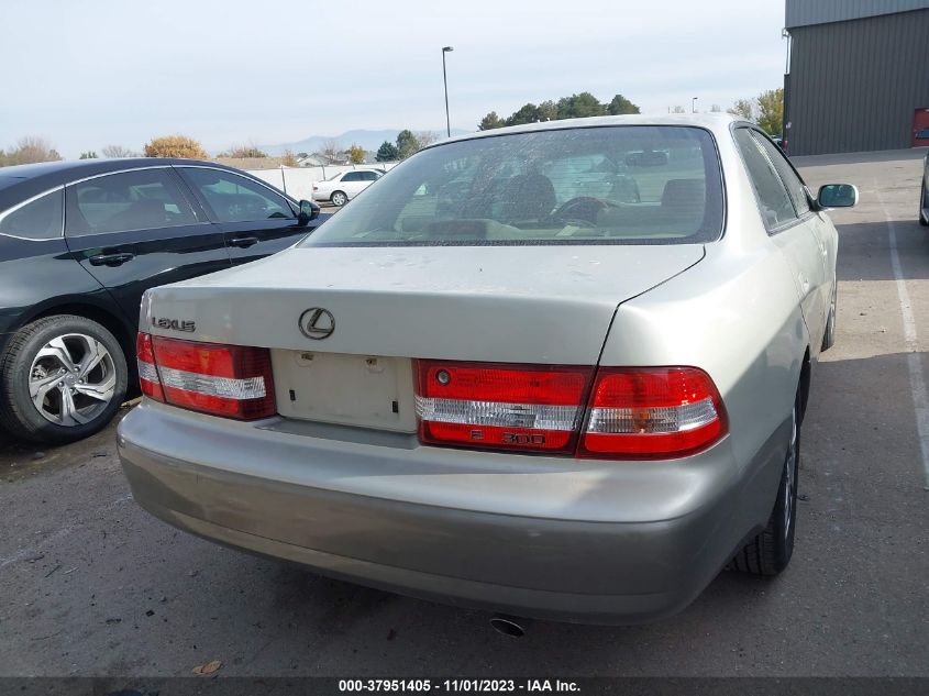 2001 Lexus Es 300 Base (A4) VIN: JT8BF28G610308648 Lot: 37951405