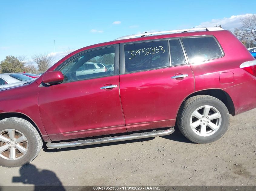 2008 Toyota Highlander Base VIN: JTEDS41A182054610 Lot: 37952353