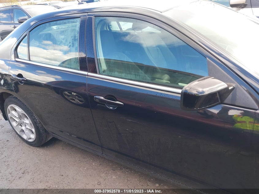 2010 Ford Fusion Se VIN: 3FAHP0HA4AR327245 Lot: 37952578