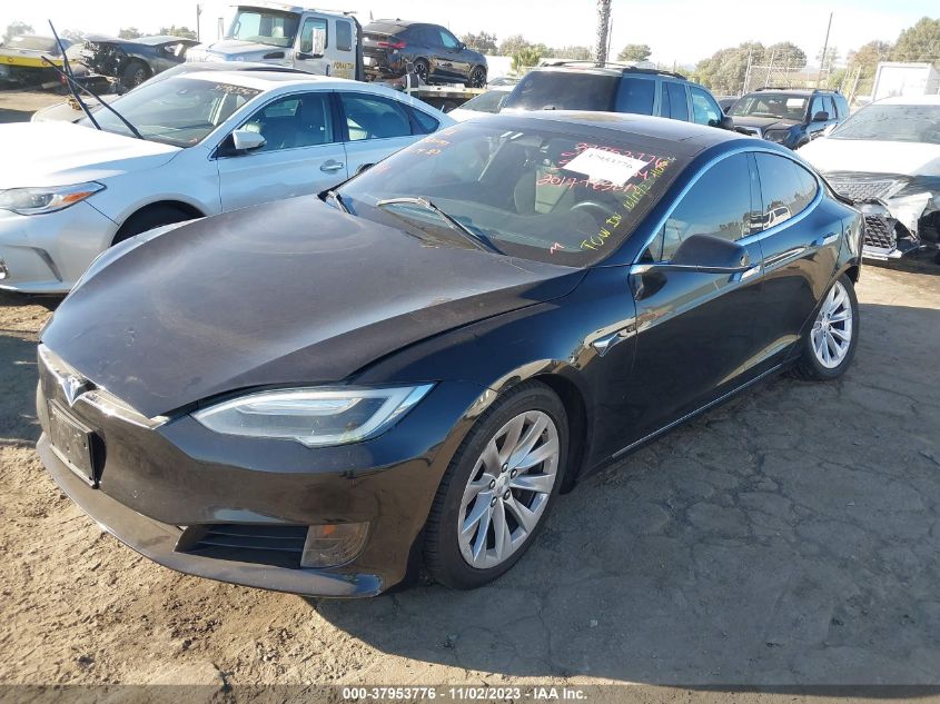 2017 Tesla Model S 60/75 VIN: 5YJSA1E18HF196778 Lot: 37953776