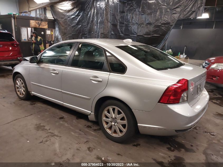 2008 Volvo S40 2.4L VIN: YV1MS390582370712 Lot: 37954023