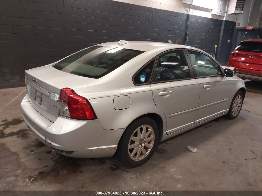 2008 Volvo S40 2.4L VIN: YV1MS390582370712 Lot: 37954023