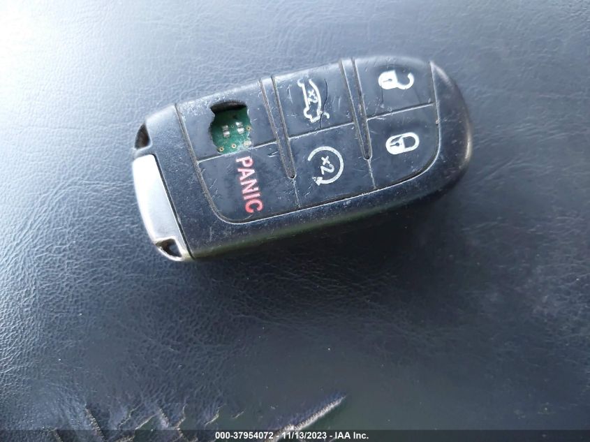 2014 Chrysler 300C VIN: 2C3CCAKT1EH170098 Lot: 37954072