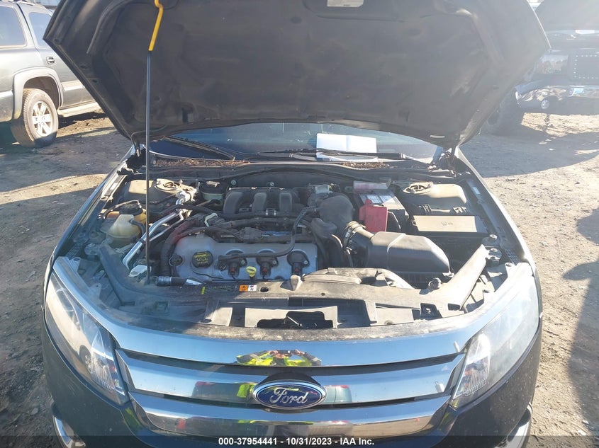 2011 Ford Fusion Sport VIN: 3FAHP0KC0BR301480 Lot: 37954441