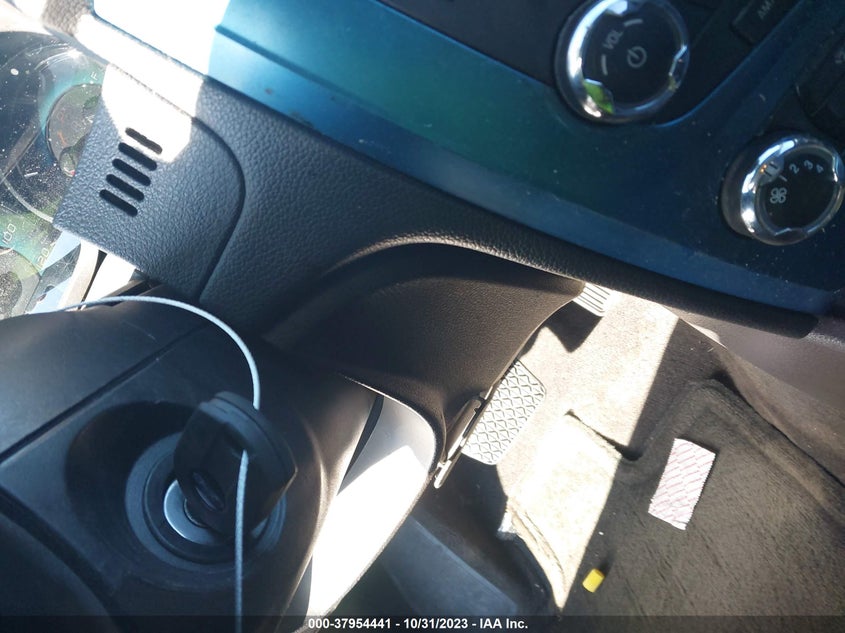 2011 Ford Fusion Sport VIN: 3FAHP0KC0BR301480 Lot: 37954441