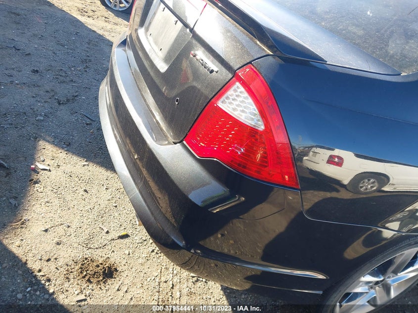 2011 Ford Fusion Sport VIN: 3FAHP0KC0BR301480 Lot: 37954441