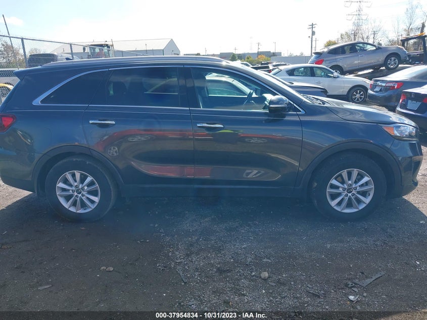 2019 Kia Sorento 2.4L Lx VIN: 5XYPG4A39KG605206 Lot: 37954834
