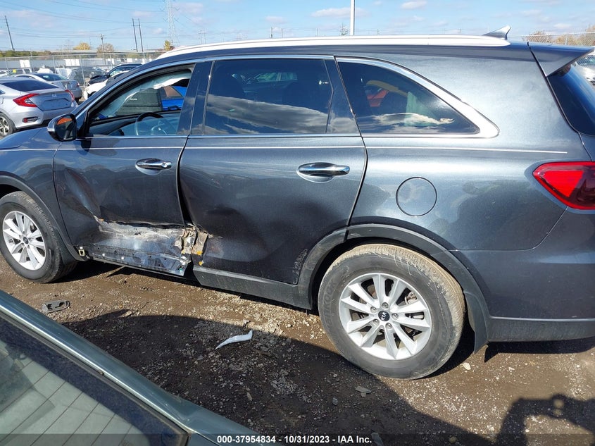 2019 Kia Sorento 2.4L Lx VIN: 5XYPG4A39KG605206 Lot: 37954834