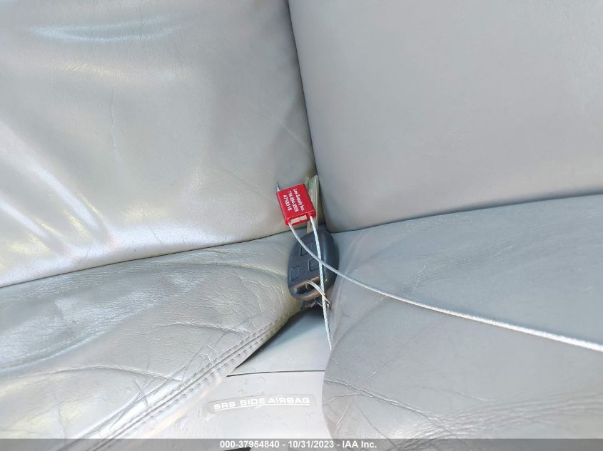 2002 Lexus Es 300 Base (A4) VIN: JTHBF30G425025719 Lot: 37954840