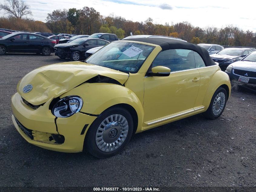 2015 Volkswagen Beetle 1.8T VIN: 3VW517AT5FM812031 Lot: 37955377