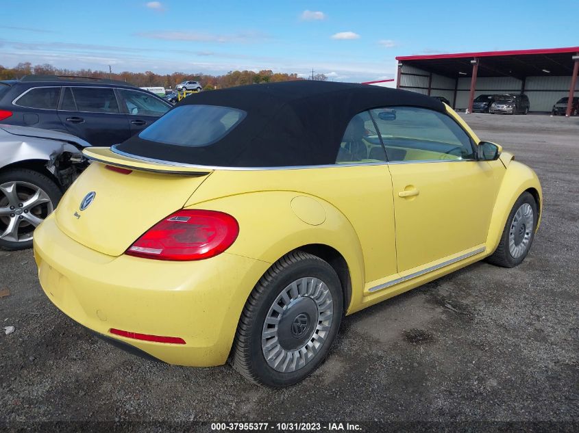 2015 Volkswagen Beetle 1.8T VIN: 3VW517AT5FM812031 Lot: 37955377