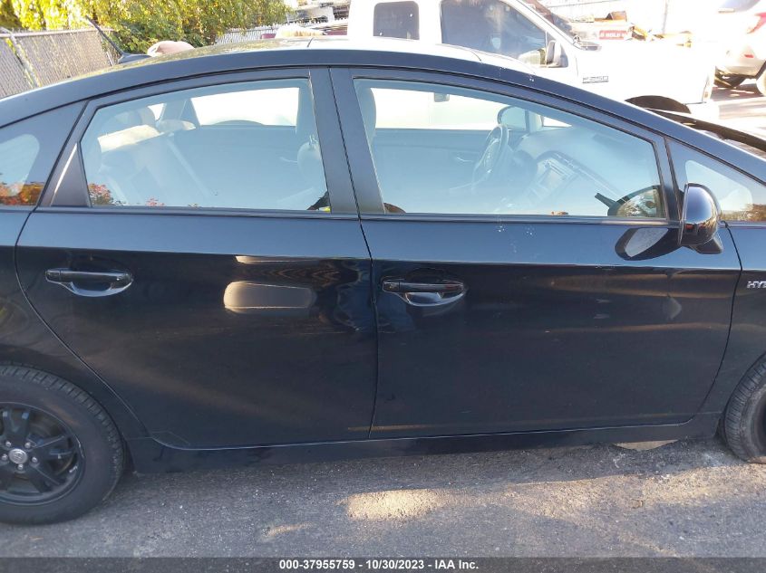 2013 Toyota Prius Three VIN: JTDKN3DU2D5575489 Lot: 37955759