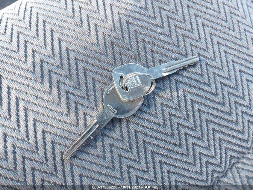 1998 Honda Cr-V Lx VIN: JHLRD2846WC000206 Lot: 37956225