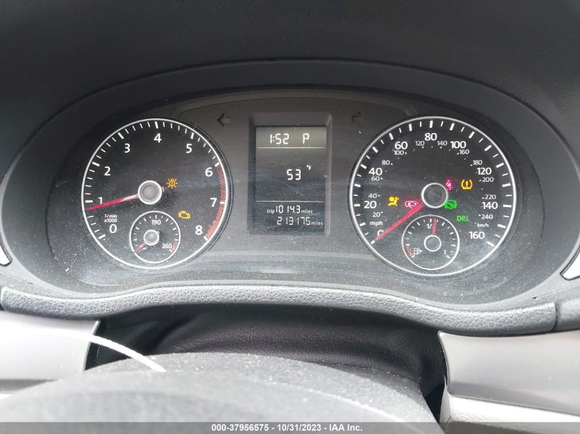 2014 Volkswagen Passat 2.5L S VIN: 1VWAH7A30EC006026 Lot: 37956575