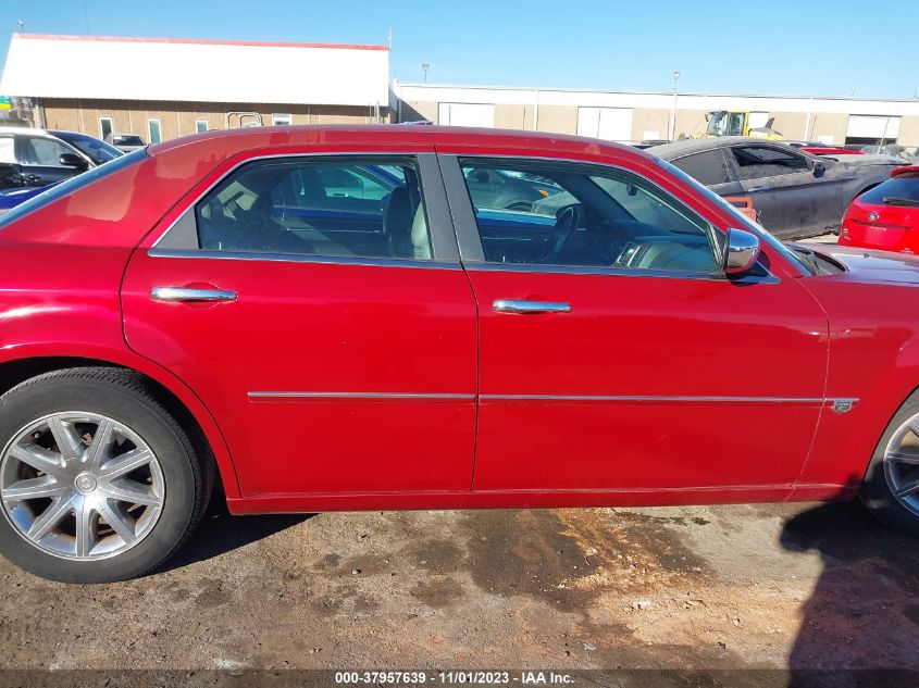 2007 Chrysler 300C C VIN: 2C3KA63H47H705033 Lot: 37957639