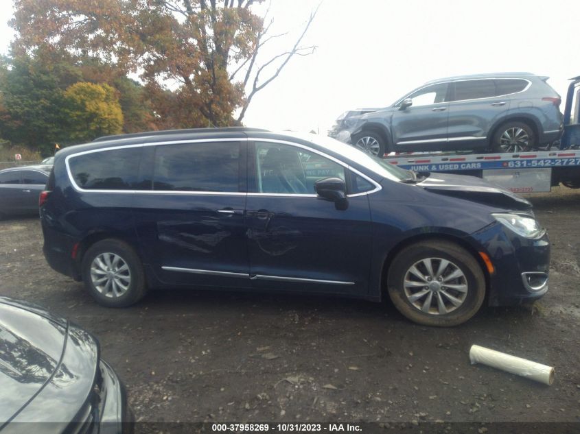 2017 Chrysler Pacifica Touring-L VIN: 2C4RC1BG2HR660542 Lot: 37958269