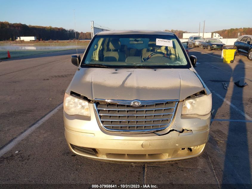 2010 Chrysler Town & Country Lx VIN: 2A4RR2D11AR423649 Lot: 37958641