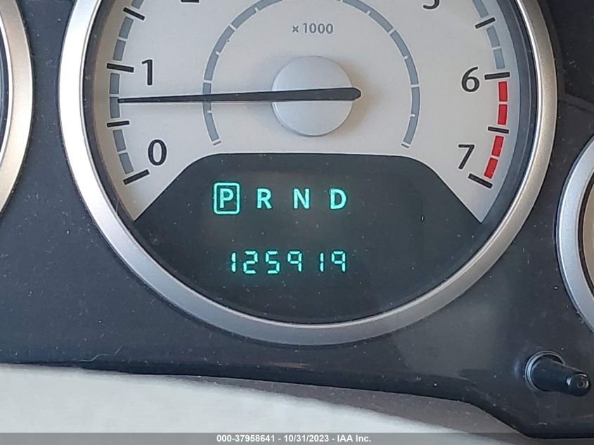 2010 Chrysler Town & Country Lx VIN: 2A4RR2D11AR423649 Lot: 37958641