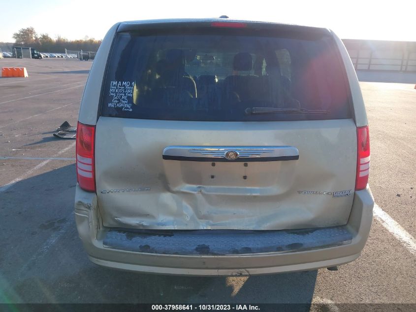 2010 Chrysler Town & Country Lx VIN: 2A4RR2D11AR423649 Lot: 37958641