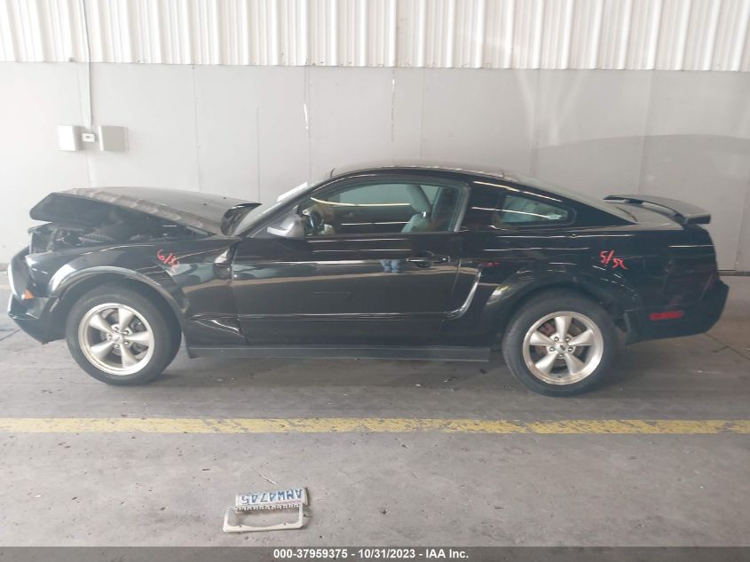 2005 Ford Mustang V6 Deluxe/V6 Premium VIN: 1ZVHT80N955249098 Lot: 37959375