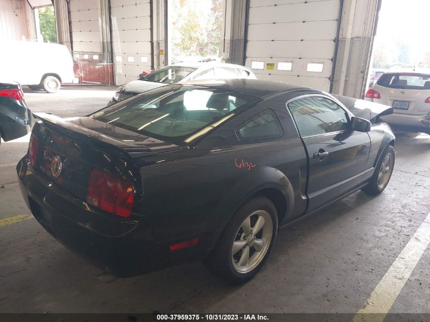 2005 Ford Mustang V6 Deluxe/V6 Premium VIN: 1ZVHT80N955249098 Lot: 37959375