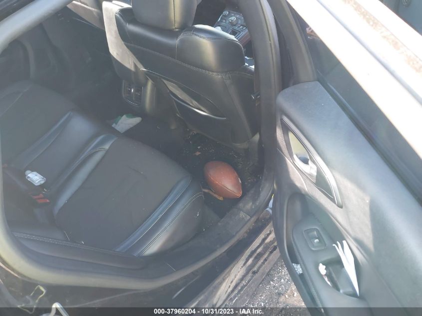 2015 Chrysler 200 S VIN: 1C3CCCBBXFN710110 Lot: 37960204