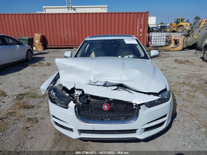 2017 Jaguar Xe 25T Premium VIN: SAJAD4BG0HA975146 Lot: 37961671