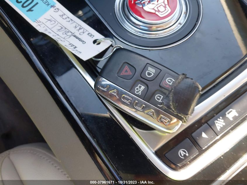 2017 Jaguar Xe 25T Premium VIN: SAJAD4BG0HA975146 Lot: 37961671