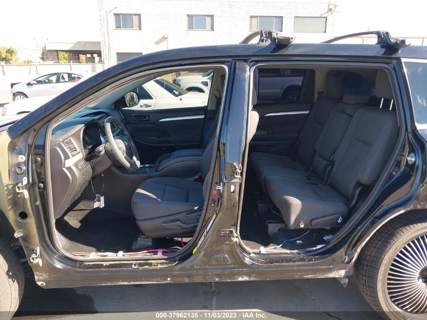 2017 Toyota Highlander Le VIN: 5TDBZRFH3HS393985 Lot: 37962135