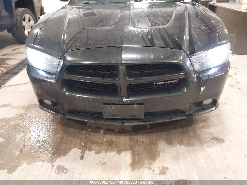 2013 Dodge Charger R/T VIN: 2C3CDXDT2DH608235 Lot: 37962792