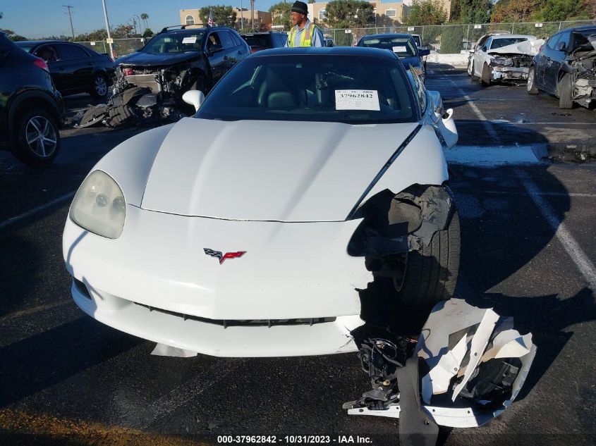 2005 Chevrolet Corvette VIN: 1G1YY24U555115782 Lot: 37962842