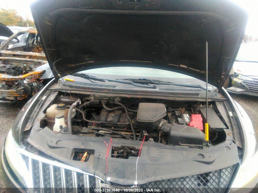 2011 Lincoln Mkx VIN: 2LMDJ8JK2BBJ09767 Lot: 37963640