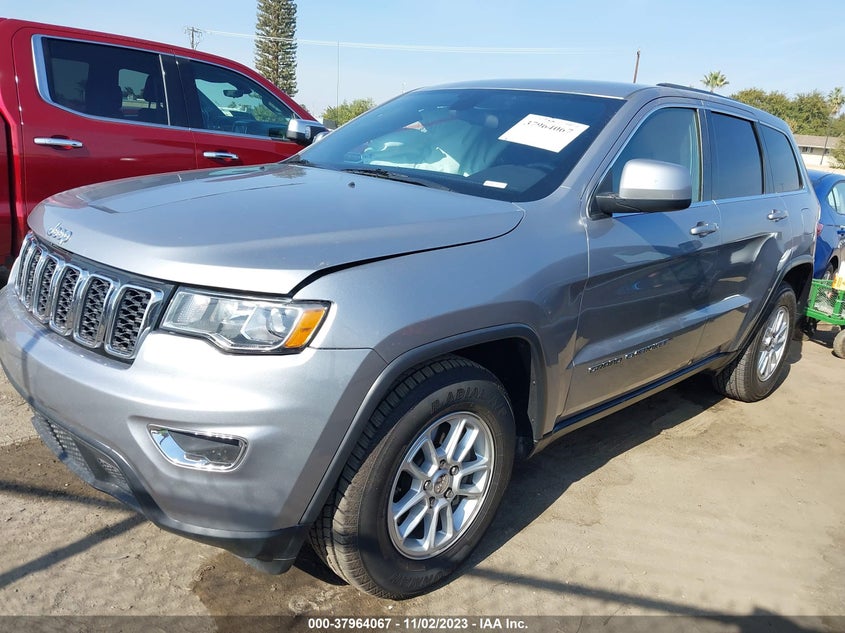 2018 Jeep Grand Cherokee Laredo 4X2 VIN: 1C4RJEAG0JC438126 Lot: 37964067